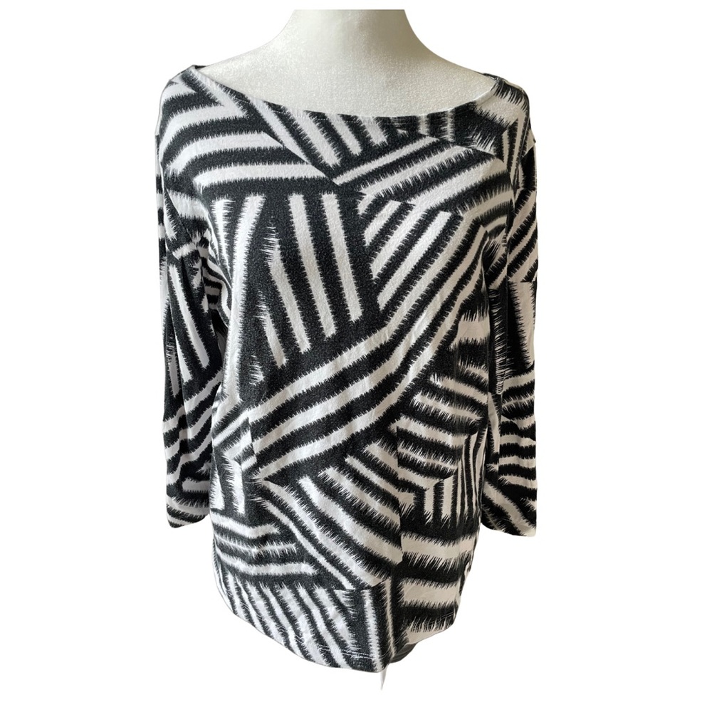 Women’s Size L Black & White Abstract Print | Boat Neckline Top | Ruby Rd.